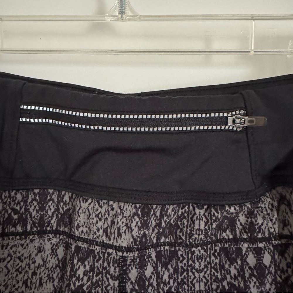 Athleta Black and Gray Patterned Athletic Shorts, XS - Picture 4 of 13